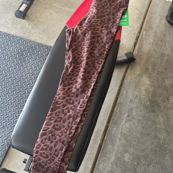 NWT PACT Pureactive Pocket Legging in Chocolate Leopard ~ Small - Picture 10 of 11